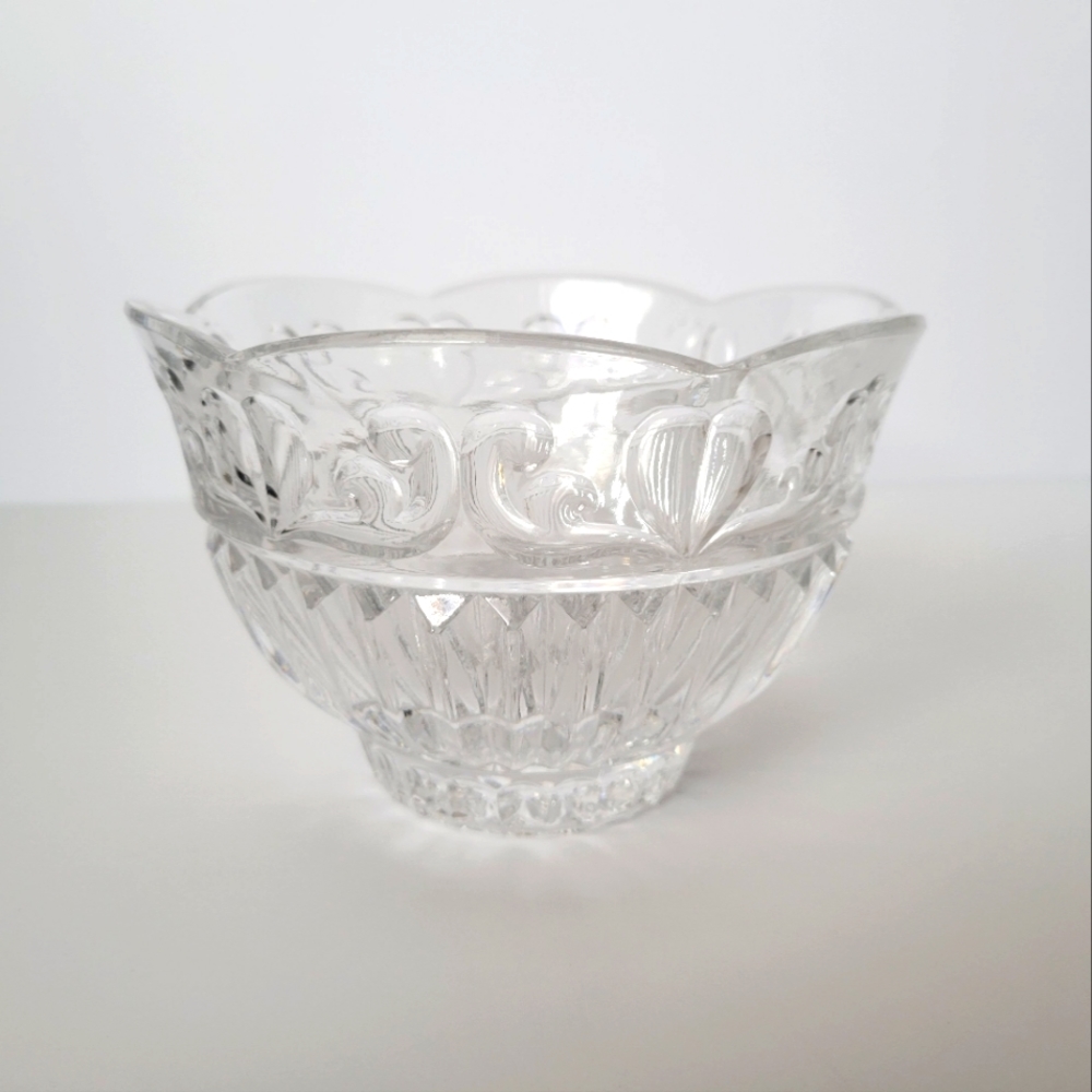 Hand Crafted Julia Genuine Lead Crystal Bowl 24% Vintage Made in Poland 4.5"